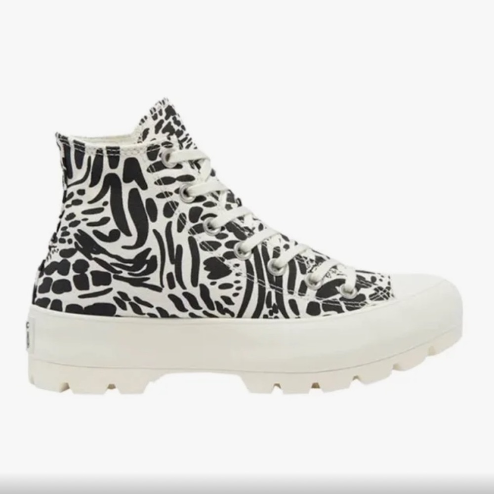Converse Chuck Lug Sole Platform Hi-Top. Size 8.5